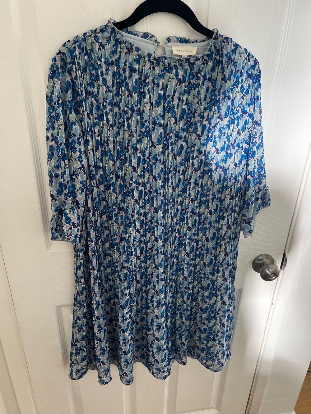 MELLODAY Blue Floral Pleated Tunic Top